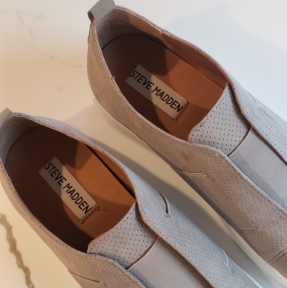 New in box π€ Steve Madden - Picture 3 of 7